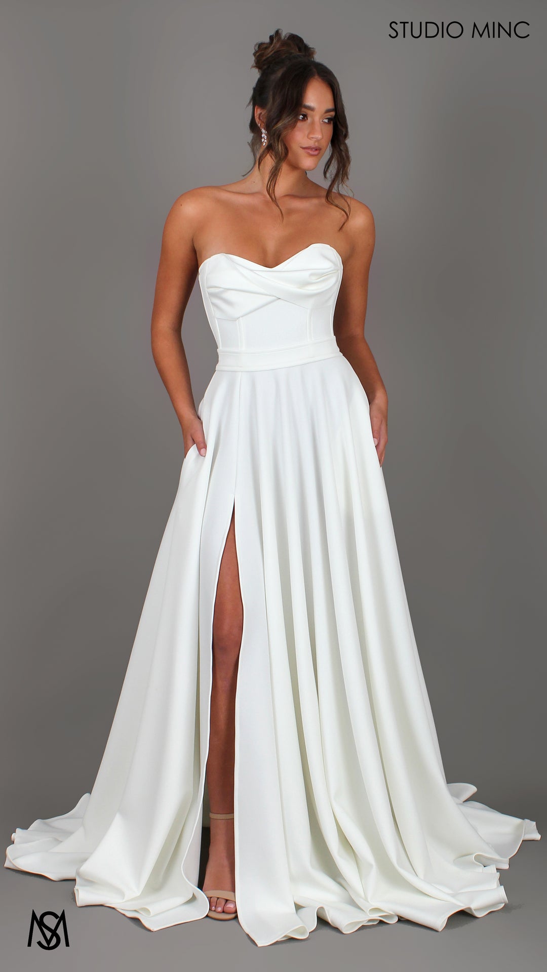 Bisou - White, Ivory Wedding Gown