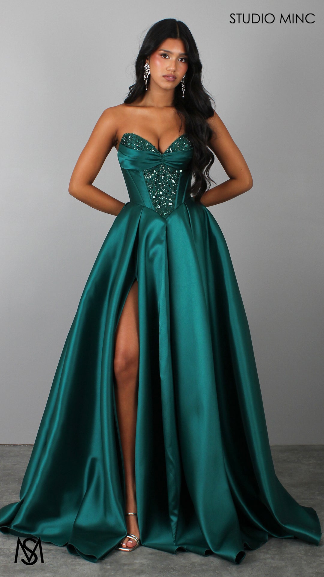 long kelly green dress LNA Clothing Satin main image 0