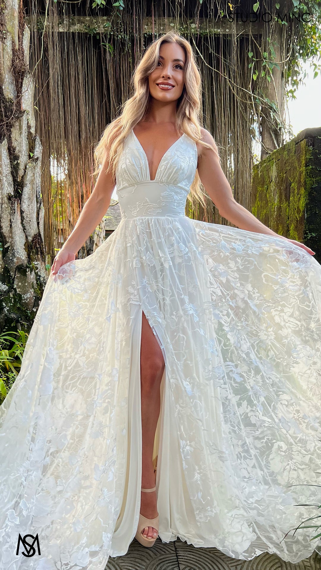 Lace Bride & Wedding Dresses | Shipping Australia Wide | Studio Minc STUDIO MINC Lace Bride & Wedding Dresses | Shipping Australia Wide | Studio Minc STUDIO MINC