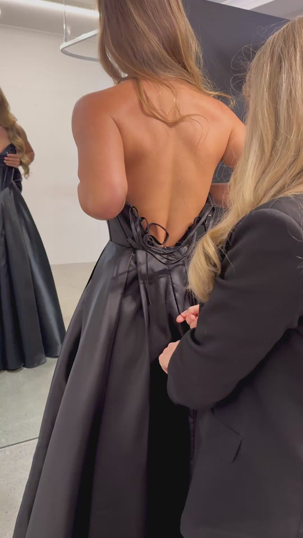black formal dress backless Backless Ruched Long Prom Dress: La Femme 32970 Black / 00